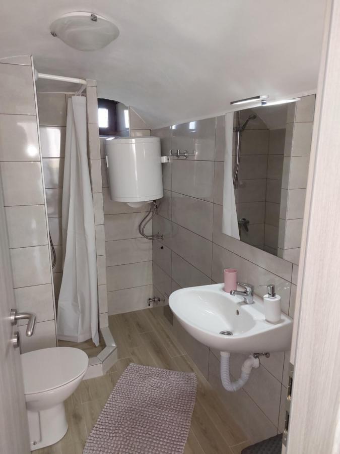 Apartman Biba Lubenice Exteriér fotografie