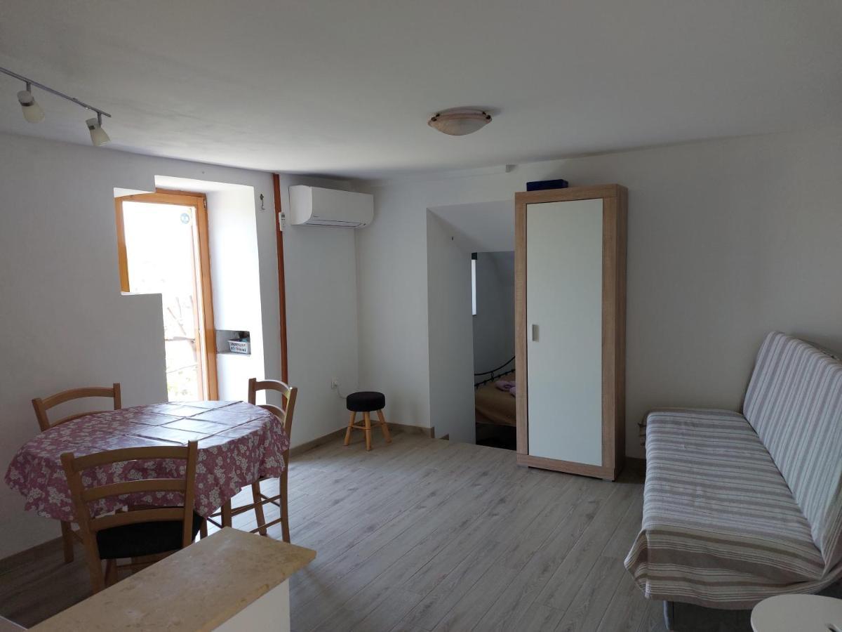 Apartman Biba Lubenice Exteriér fotografie