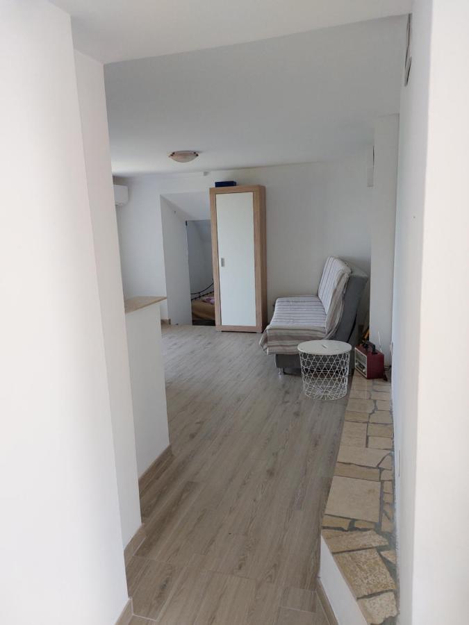 Apartman Biba Lubenice Exteriér fotografie